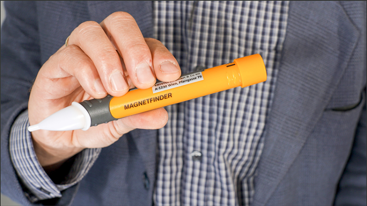 Tester magnetyczny bezdotykowy AC-DC PANMAGNETFINDER Tracon Electric