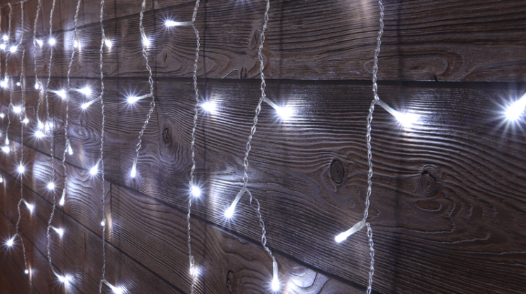 Kurtyna świetlna z sopli świątecznych, zewn./wewn. (22024) 230VAC, 5+5M, 125LED, 3,6W, 12000-13000K, IP44 CHRIOB5CW Tracon Electric