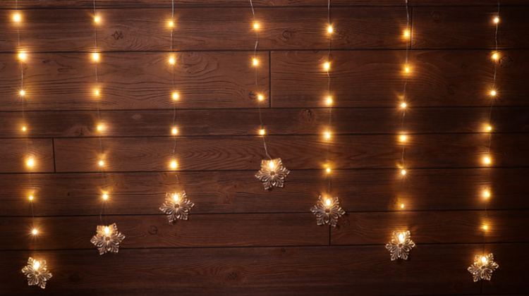 Świąteczna dekoracja okienna LED, łańcuch, płatek, bateria ( Timer 6+18h,47LED, 3000K, 3xAA CHRWSF47WW Tracon Electric