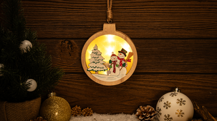 Świąteczna dekor. okienna LED, bałwan, okrąg,na bat.(X24011) Timer 6+18h, 5LED, 3000K, 2xAAA CHRHCSN5WW Tracon Electric