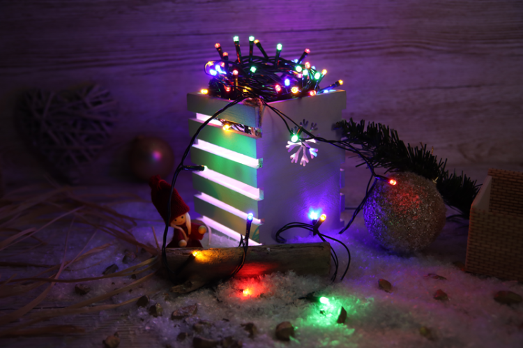 Lampki choinkowe, kolorowe, do użyt. na zewn./wewn. (X25030) 230VAC, 5+20M, 800LED, 6W, RGB, IP44 CHRSTHOB800RGB Tracon Electric
