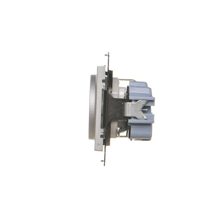 Gniazdo wtyczkowe pojedyncze z uziemieniem typu Schuko z przesłonami torów prądowych Simon 55 TGSZ1CZ.01/143 Kontakt-Simon aluminium mat