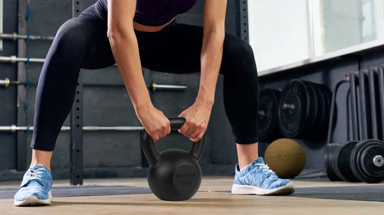 Kettlebell żeliwny 12kg, REBEL ACTIVE RBA-2323-12
