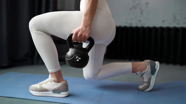 Kettlebell bitumiczny 6 kg REBEL ACTIVE RBA-2313