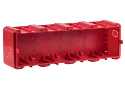 R.8 Puszka 4-krotna podtynkowa do montażu w ścianach litych, czerwona 18720040 HAGER BERKER