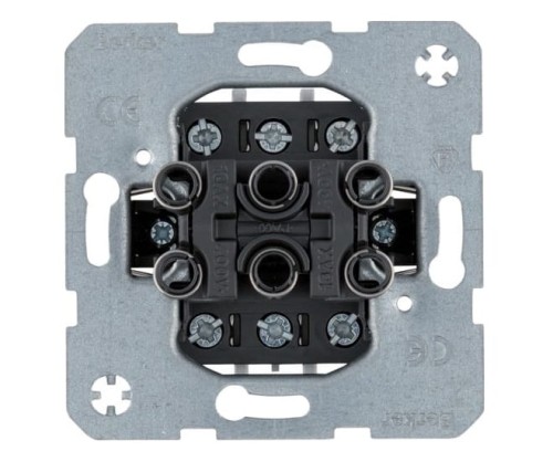 one.platform Łącznik 3-klawiszowy 3-krotny, mechanizm, zaciski śrubowe 533023 HAGER BERKER B.Kwadrat B.3 B.7 Q.1 Q.3 Q.7 K.1 K.5 R.1 R.3 R.8 Serie 1930 R.classic