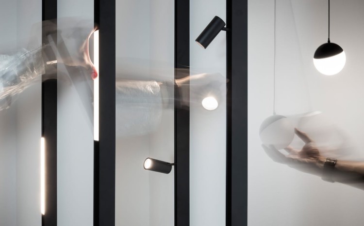 Lampa szynowa Reflektor szynowy LED 10W niskonapięciowy System SHIFT SPOT X3 WLD+40032 WOJNAROWSKI Lighting 3000K Loft nowoczesna sufitowy ścienny oświetlenie szynowe natynkowa podtynkowa zawieszana 48V szynoprzewodu szyny czarna Inspiracje Premium