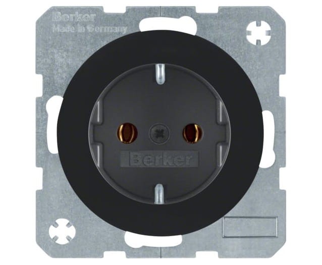R.1/R.3 Gniazdo SCHUKO cz 47432045 HAGER BERKER R.1 R.3 Serie 1930 R.classic
