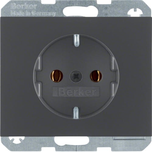 K.1 Gniazdo SCHUKO kompletne, ant mat, lak 47157006 HAGER BERKER