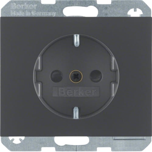 K.1 Gniazdo SCHUKO z przesł. st., ant mat, lak 47357006 HAGER BERKER