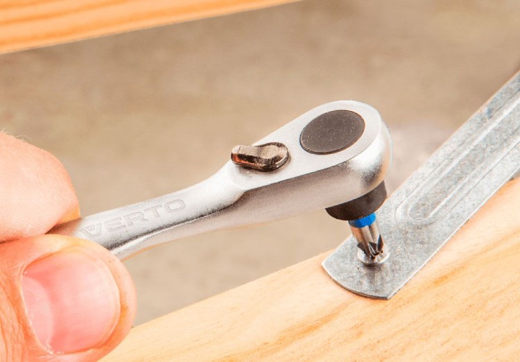 Zestaw Bitów 32 sztuki 25mm - 4xPH, 4xPZ, 4xSL, 4xHEX, 7xTX, 7xTT + Grzechotka do Bitów 66H620 Verto