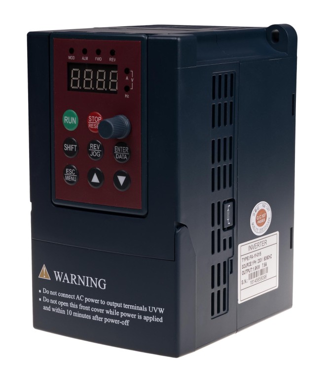 Falownik do silników jednofazowych, Pmax=0,4kW, Uwej=230V FA-1F004 F&F