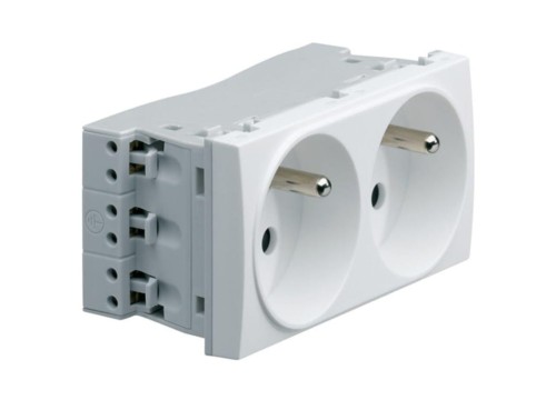 Gniazdo wtyczkowe przelotowe podwójne białe z uziemienim z/u Systo 16A 250V 2x(2P+Z) WS122 Hager Polo samozaciski 4M 4 moduły do koryt koryta korytka