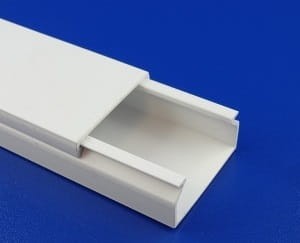 Listwa PCV 17x15 LS LE1715/2m Elmark 2m LE1715 biała elektroinstalacyjna korytko koryto kanał kablowy