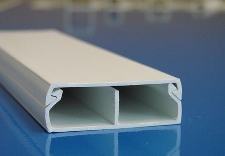 Listwa PCV 50x18 z przegrodą LS LE5018P/2m Elmark 2m LE5018P biała elektroinstalacyjna korytko koryto kanał kablowy