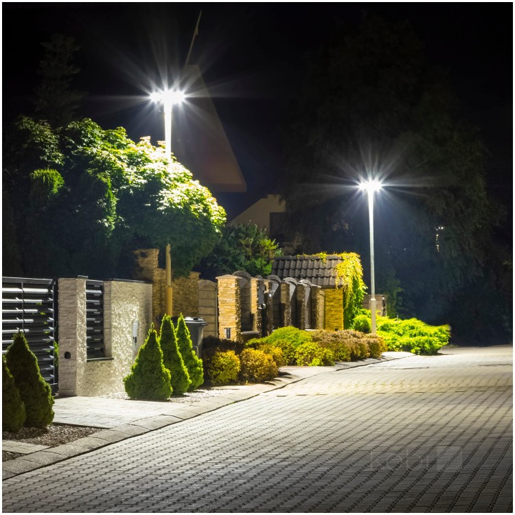 Lampa oprawa uliczna parkingowa LED VESPA 60W barwa NEUTRALNA KFVA60NBAS Kobi parkowa latarnia przemysłowa