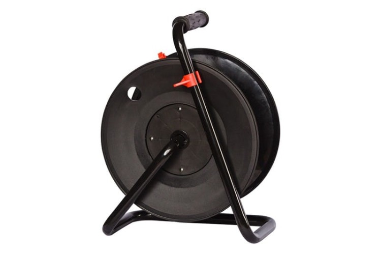 Rozgałęźnik na bębnie plastikowym FILO-230 4x230V IP44 + termik 14508 F-Elektro