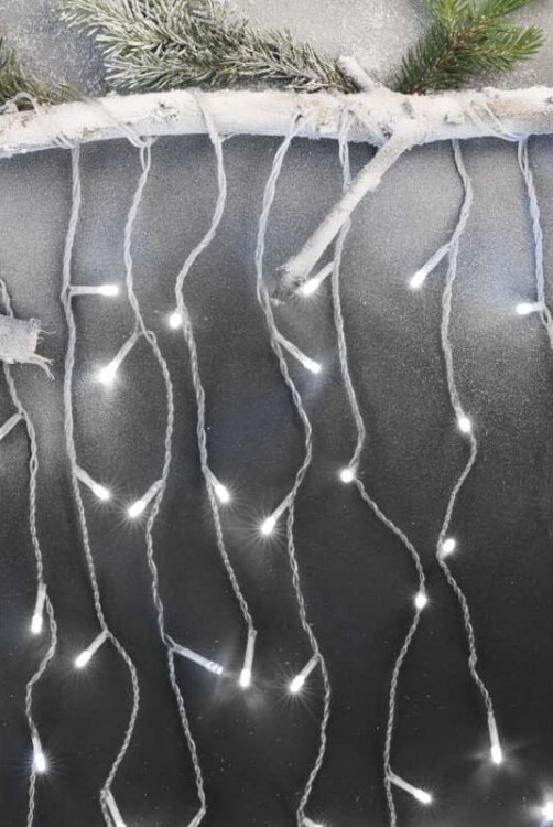 Kurtyna świetlna sople świąteczna bożonarodzeniowa migające 300 LED 5x0,7m CW D4CC02 Emos timer pilot 230V IP44 6W Boże Narodzenie ozdoba świecąca dekoracja na święta świąteczna elektryczna stroik wiszący girlanda na okno zimny biały