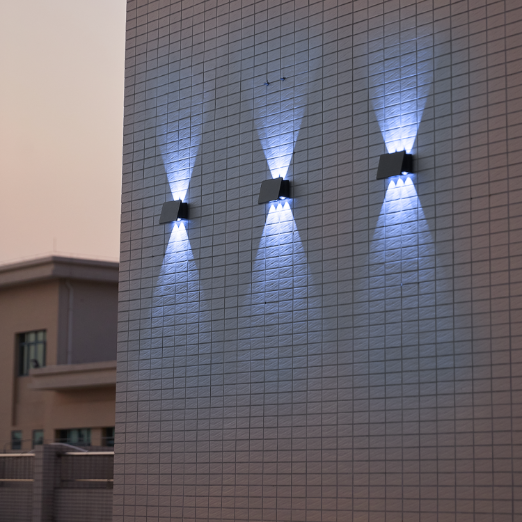 Kinkiet Solarny Alf 50lm 6000K EKO9100 Eko-Light Oprawa elewacyjna lampa ścienna