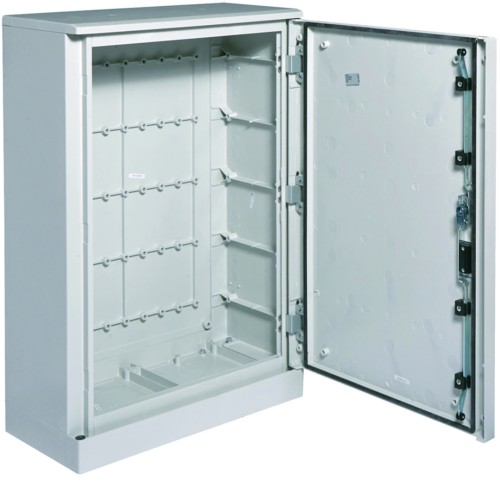 orion+ Obudowa poliester 900x600x300mm, IP65, PANEL-struct., z cokołem, d.pełne FL321B Hager