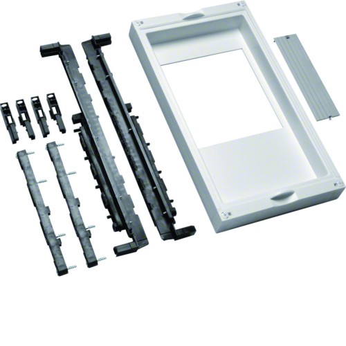 univers N Blok dla szyn zbiorczych poz. 60mm 4-pol. 4xDII/3xDIII/6xD02 450x250mm UE31E3A Hager