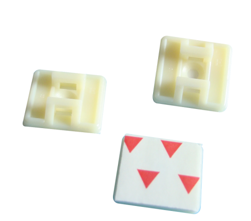 Uchwyt samoprzylepny/przykręcany do opasek 2stronny,bezbarw. 26,5×26,5mm, d=4,3mm, PA6.6 TALP270-2 Tracon Electric