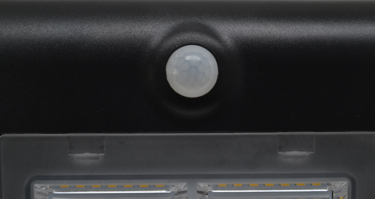 Solarna oprawa ścienna LED z czujnikiem ruchu, czarna 3,2 W, 4000 K, 400 lm, IP65, 3,7 V, 2 Ah LSLBB3W Tracon Electric
