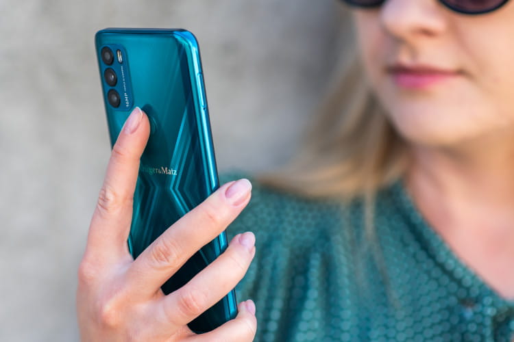 Smartfon LIVE 9 KM0497-B Kruger&Matz 6,5" 4/64 GB 5000mAh NFC +Etui +Szkło Czarny